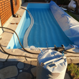 Piscine Extérieure à Coque en Polyester Renforcé pour une Résistance Maximale Le Beausset
