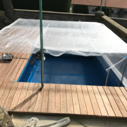 Couverture de Piscine à Volet Roulant pour une Sécurité Optimale Levier